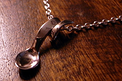 �k�C�����s�@�u����M�t�g�v�u�����h�@Fortunate Gift Jewelry�@�V���o�[��(�␻�j�̃x�r�[�X�v�[���@��̃X�v�[���@